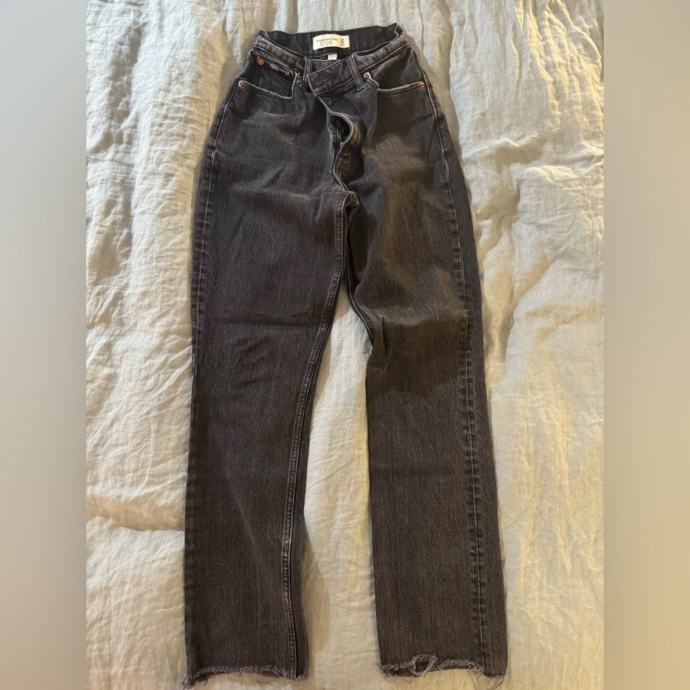 Abercrombie & Fitch The 90s Straight Ultra High Rise Curve Love, Dark gray